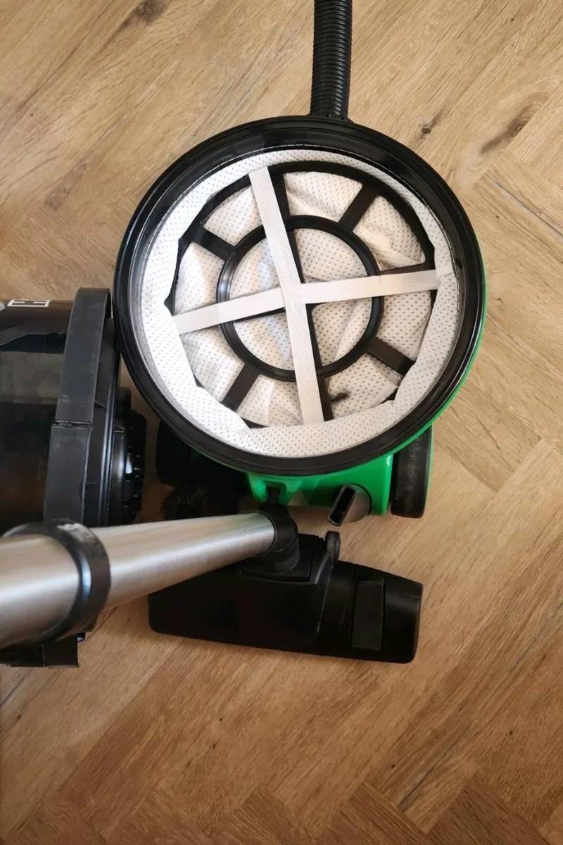 Henry Pet vacuum cleaner - 6 months old - Image 2
