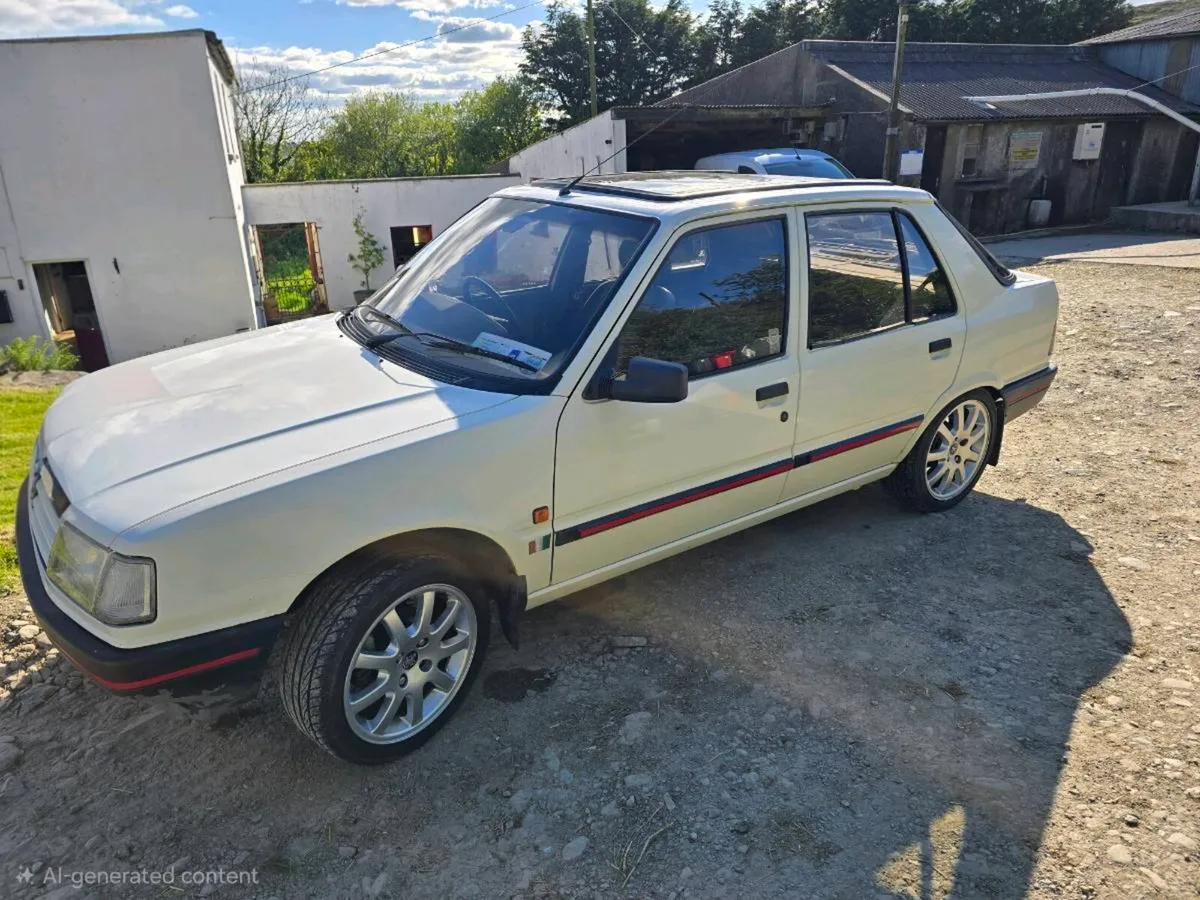 Vintage car - Image 2