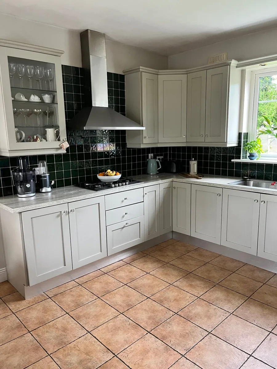 Shaker style kitchen doors - Image 3