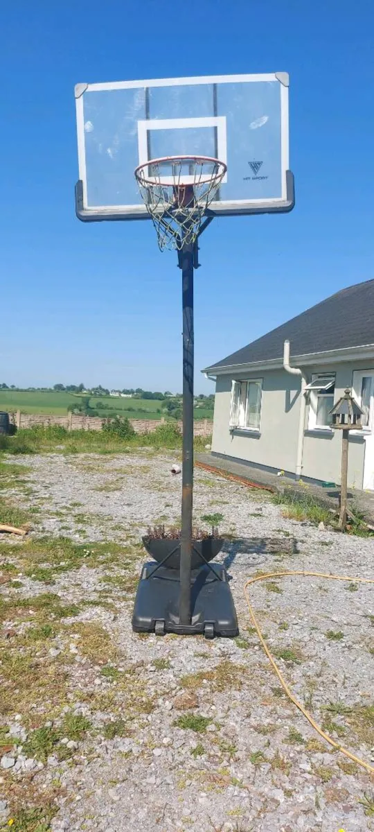 Basketball hoop - Image 2