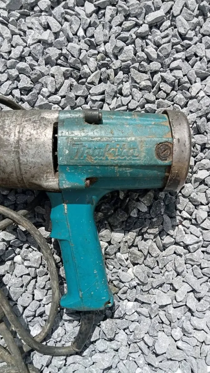 Makita heavy duty nut gun - Image 3