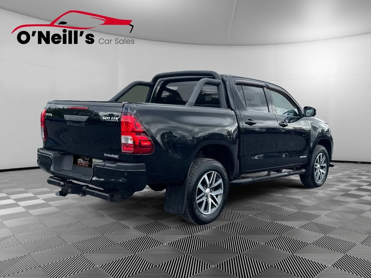 Toyota Hilux 2019 2.4L INVINCIBLE X AUTO #380 - Image 3