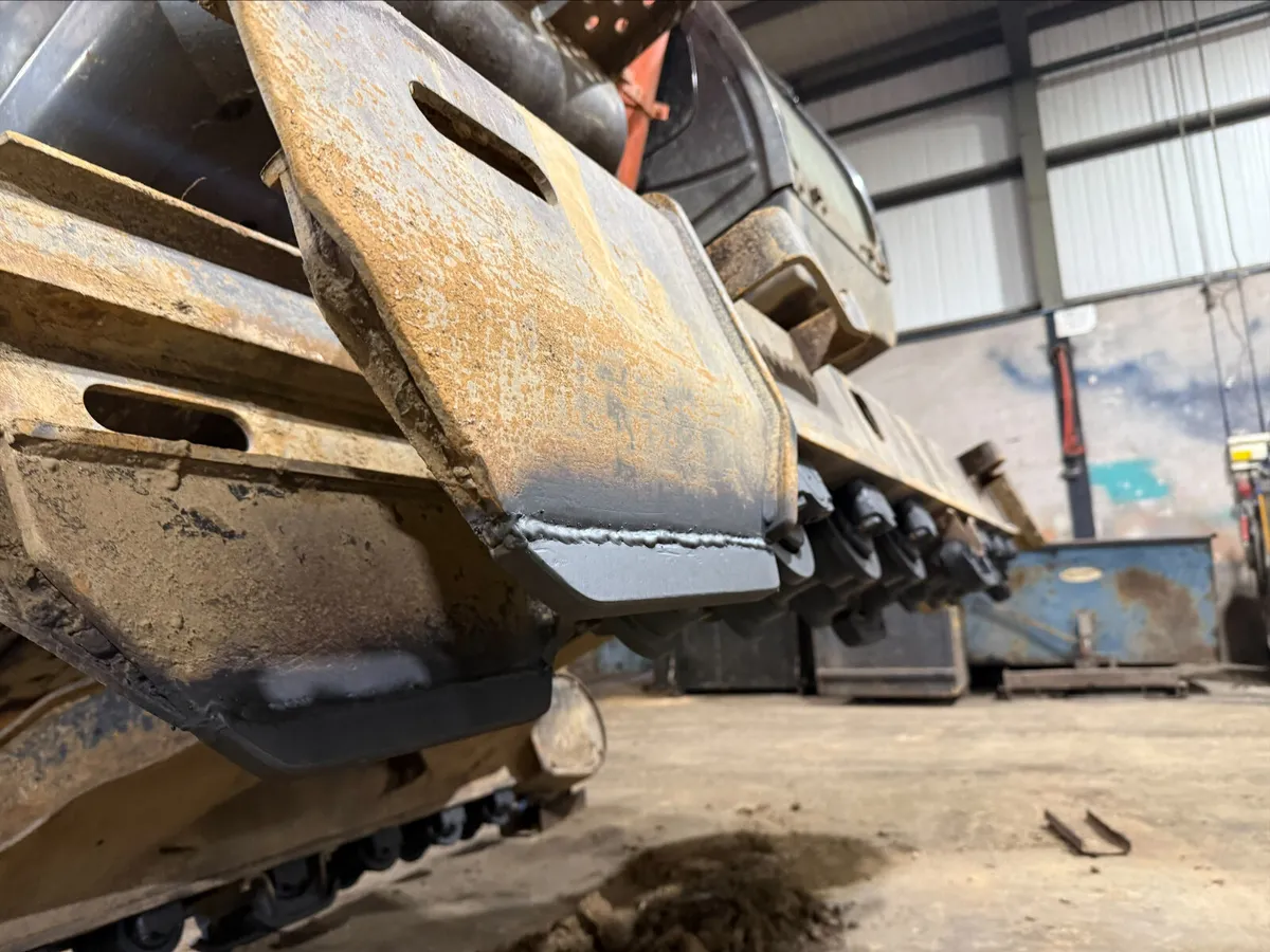 Tracks Fitted @ Undercarriage Ireland - Image 4