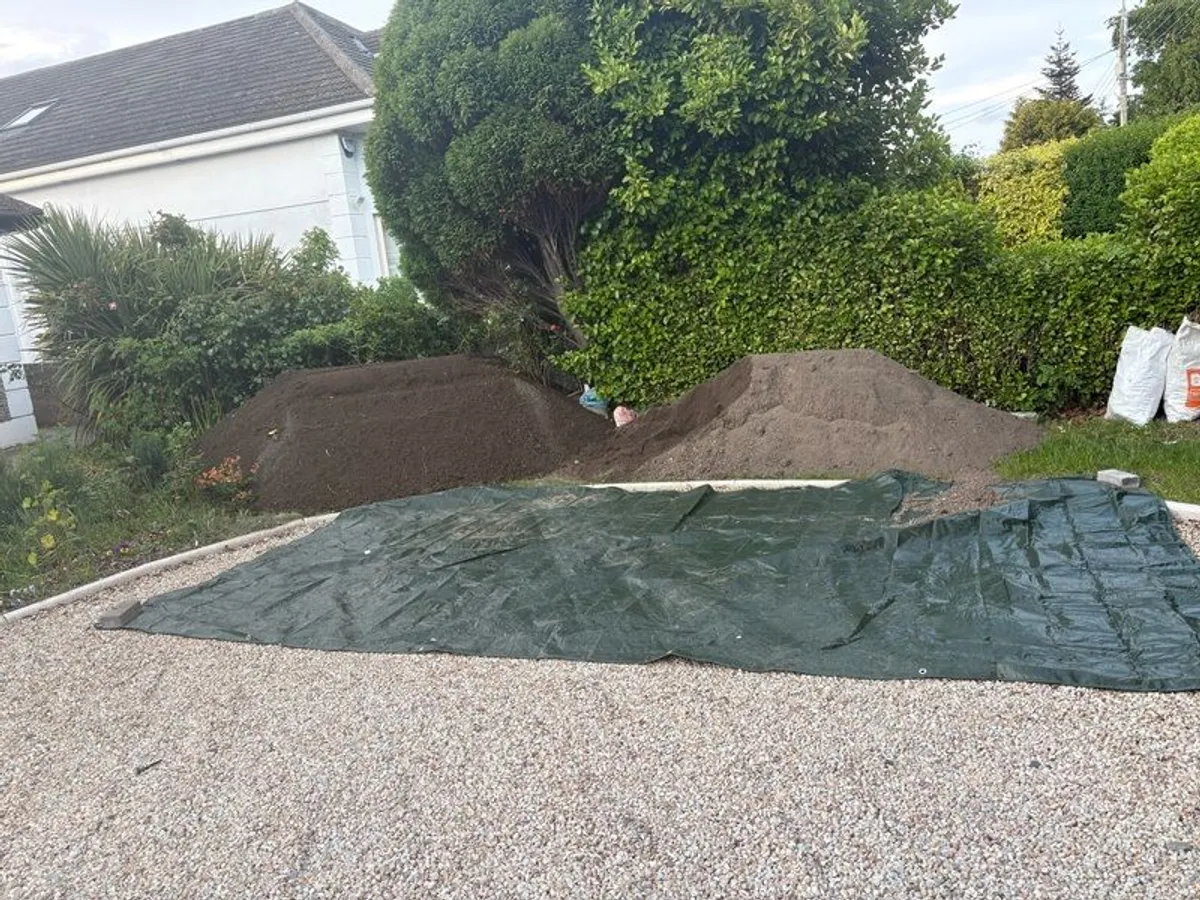 sand/topsoil/stone - Image 1