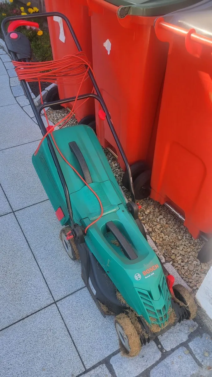 Lawnmower