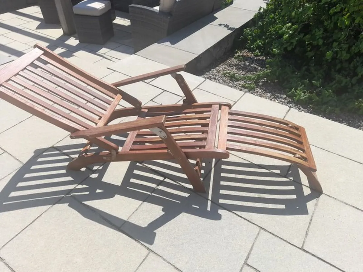 Garden chairs and table - Image 4
