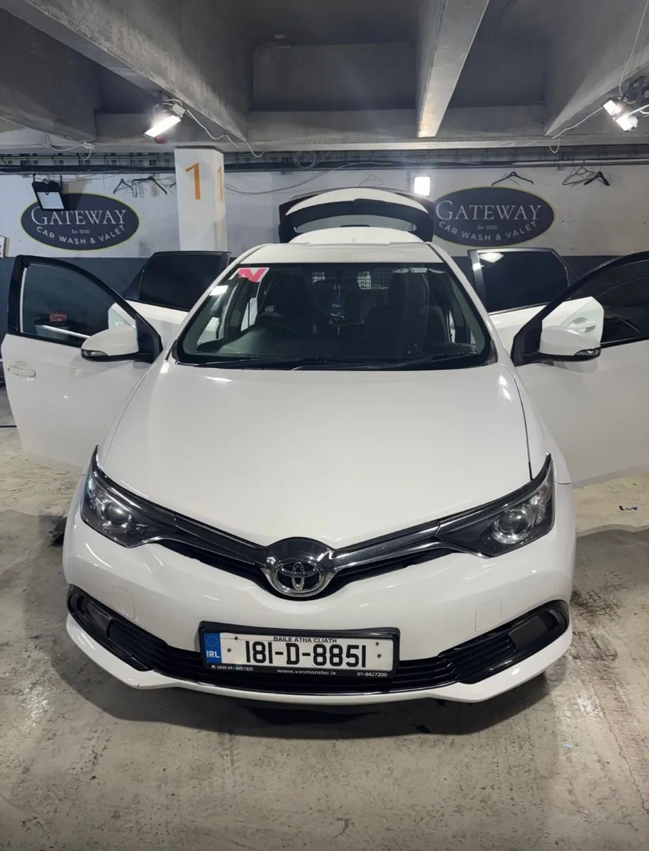 Toyota Auris 2018 - Image 3