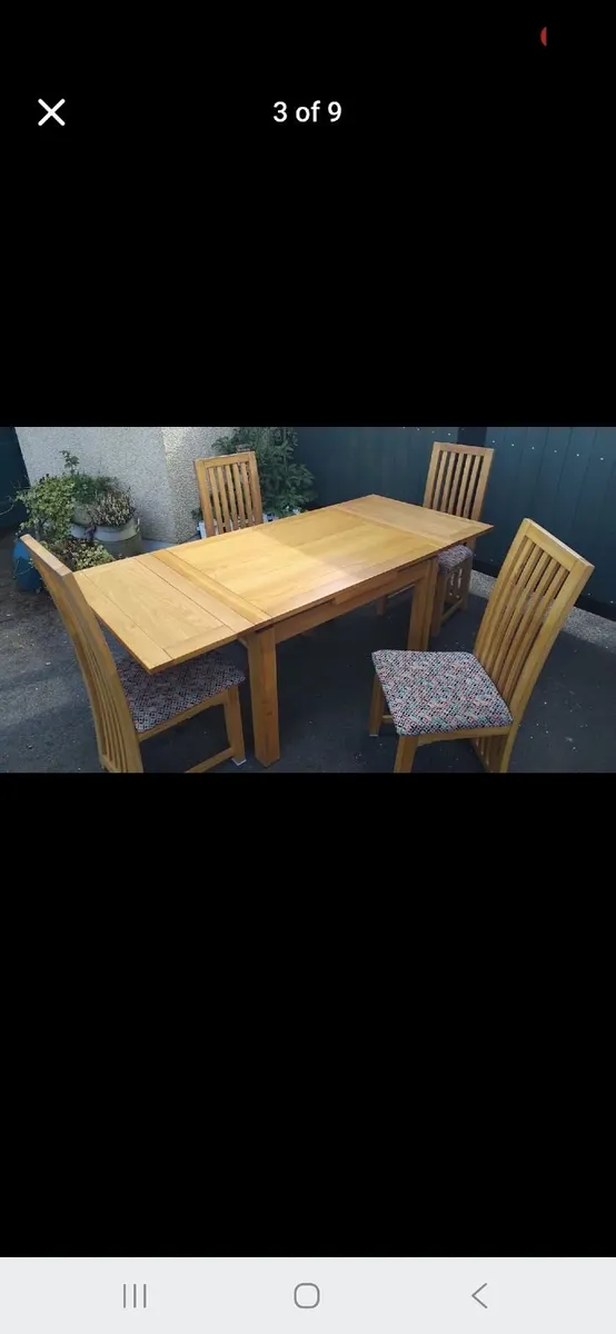 Extendable table and chairs - Image 2