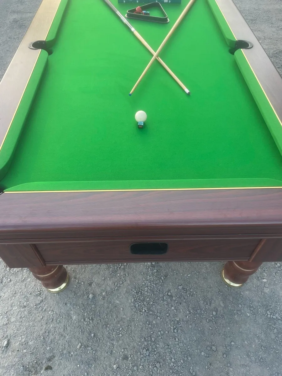 Pool table - Image 4