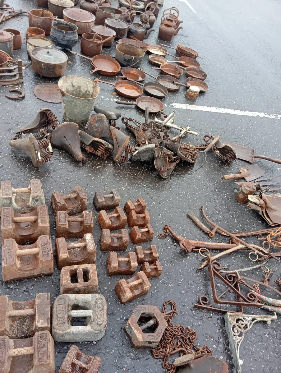antique - Image 2