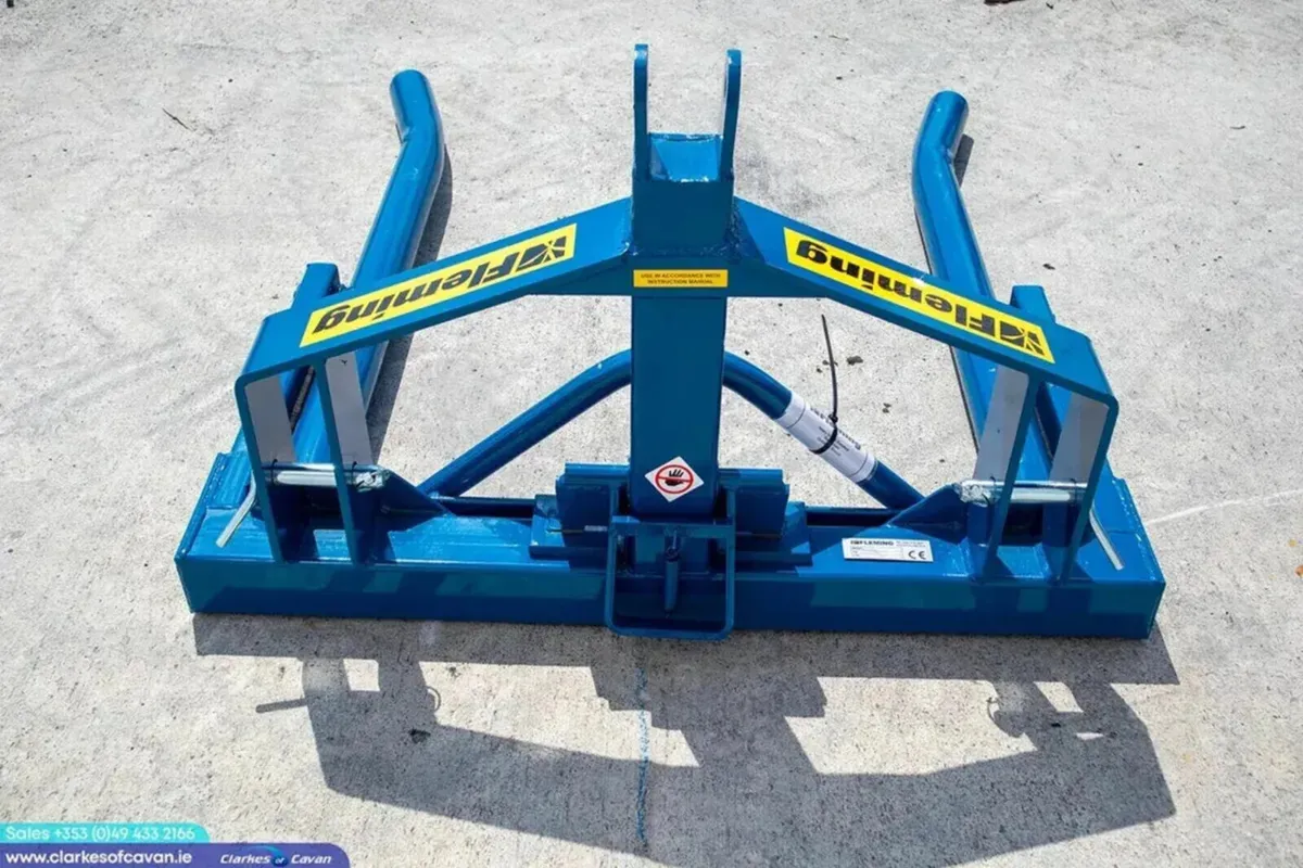 New Fleming Single Bale Lifter - Image 4