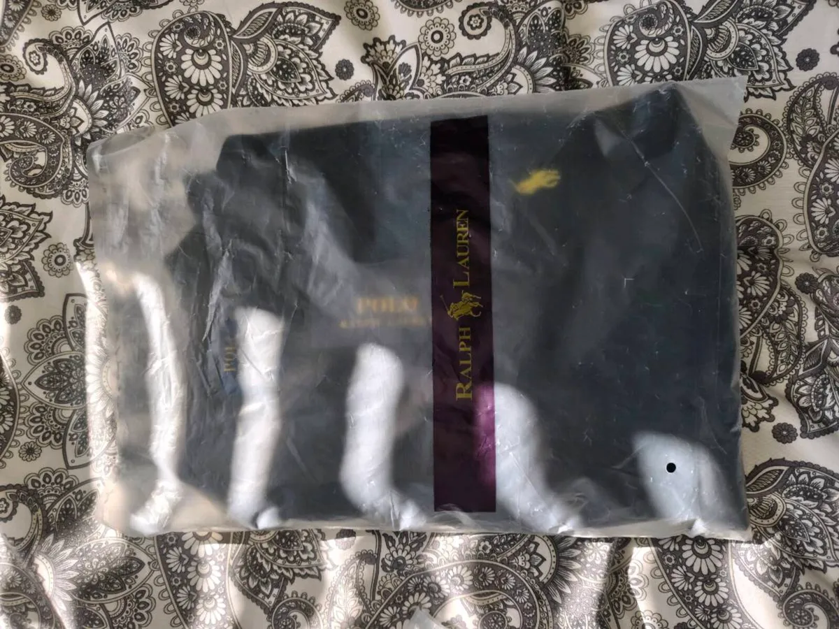 polo shirt - Image 4