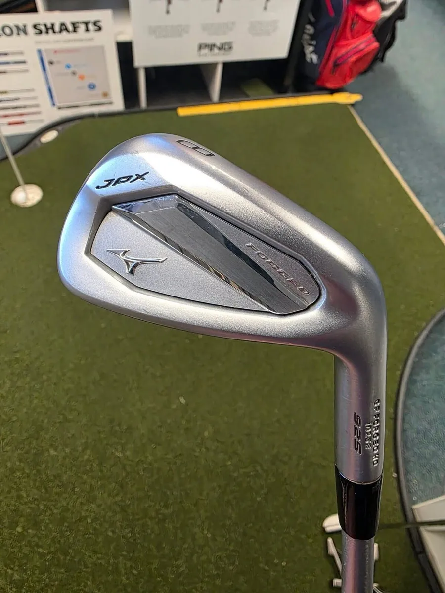 As New Mizuno Jpx925 Forged Irons - Image 3