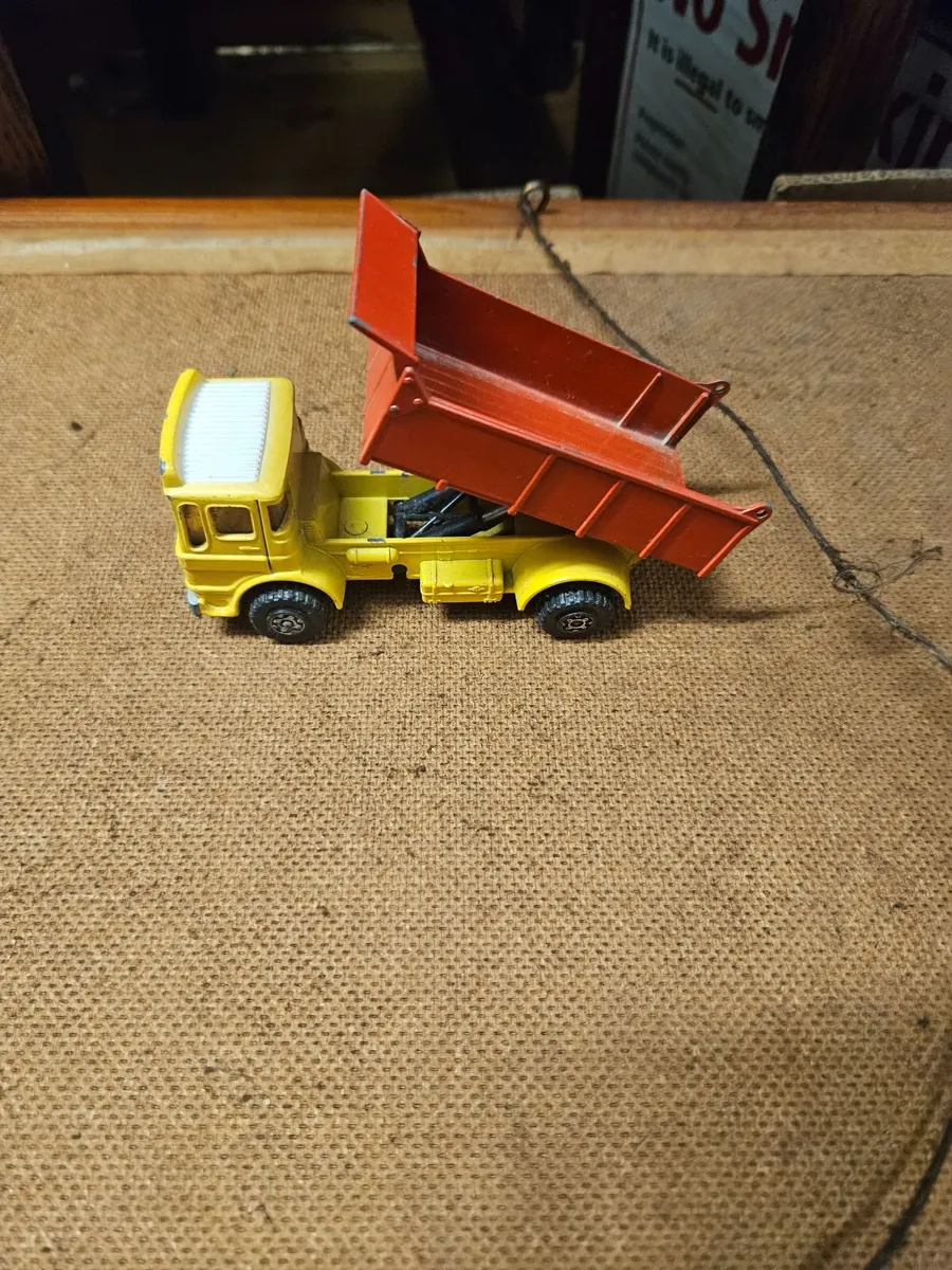 Matchbox Superkings Leyland Tipper Truck - Image 3