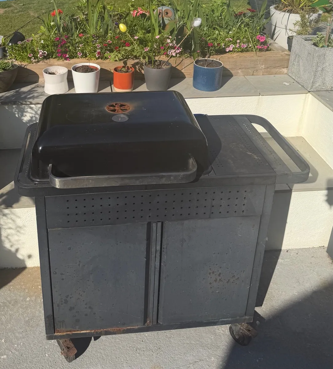 Charcoal BBQ - Image 1