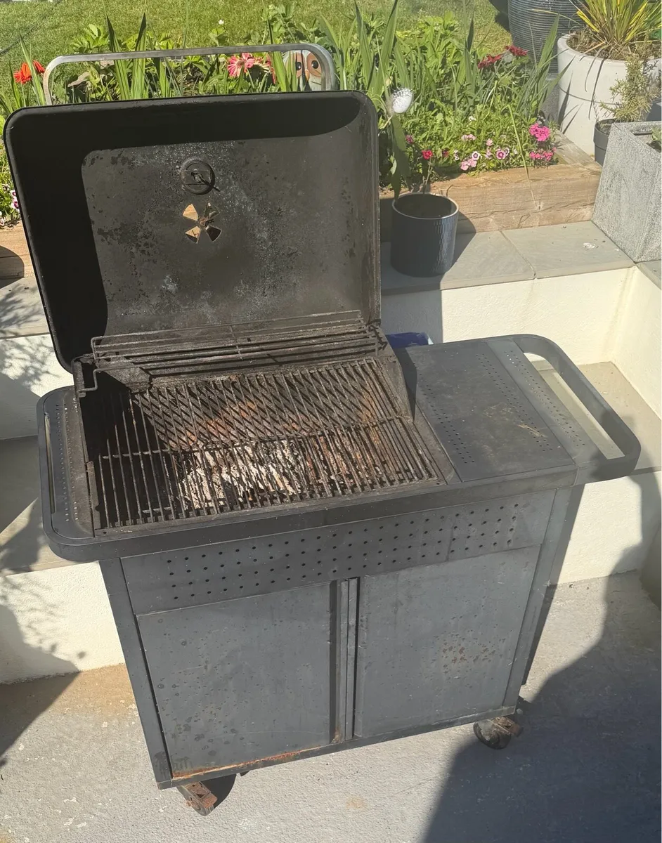 Charcoal BBQ - Image 2