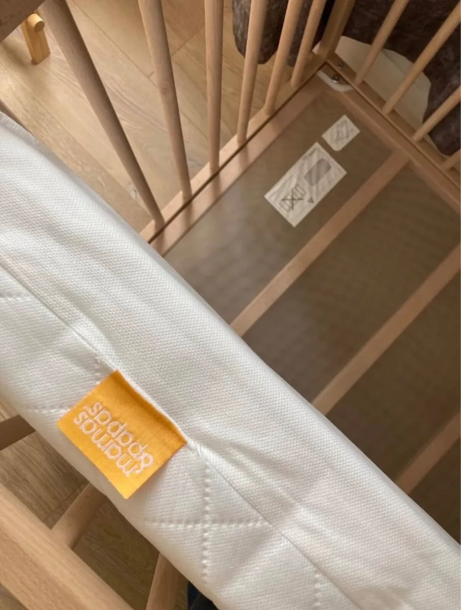 Cot Ikea with mamas and papas mattress like new - Image 4
