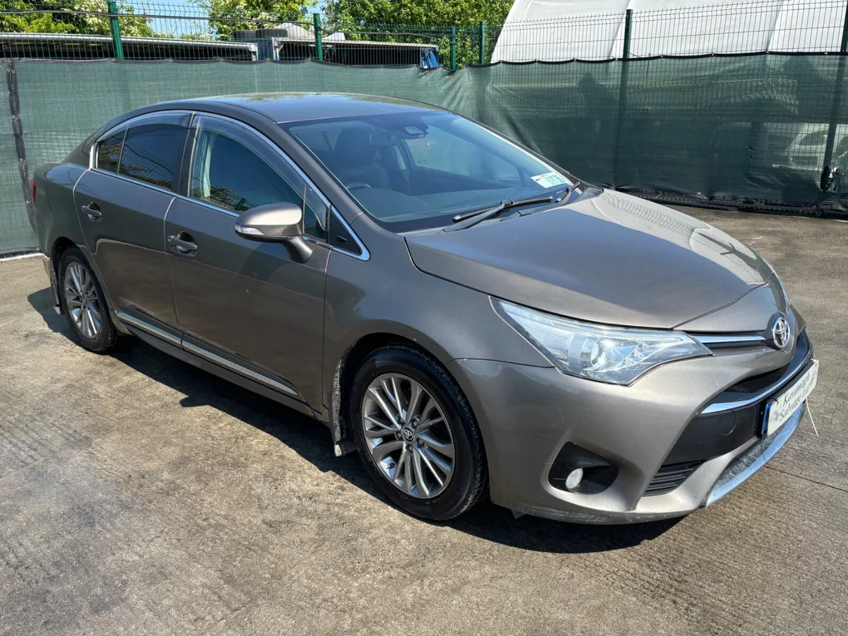 2017 Toyota Avensis   Diesel - Image 1