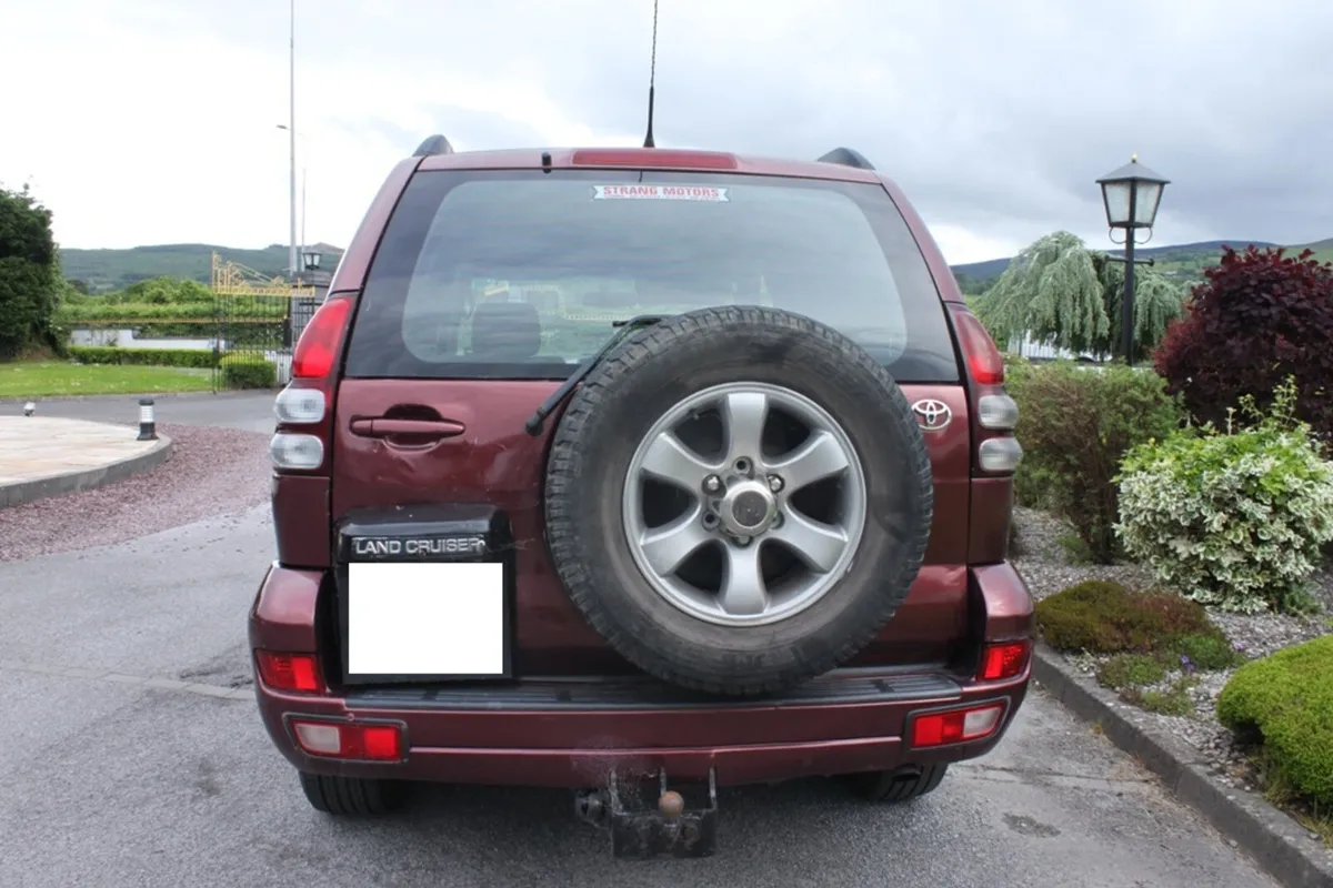 Toyota Land Cruiser 3.0L  LWB AUTO, 2008 - Image 2