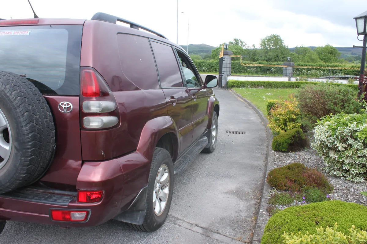 Toyota Land Cruiser 3.0L  LWB AUTO, 2008 - Image 3