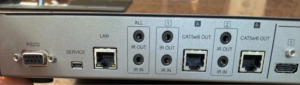 TRIAX 4K 4x4 HDMI MATRIX SWITCH - Image 4