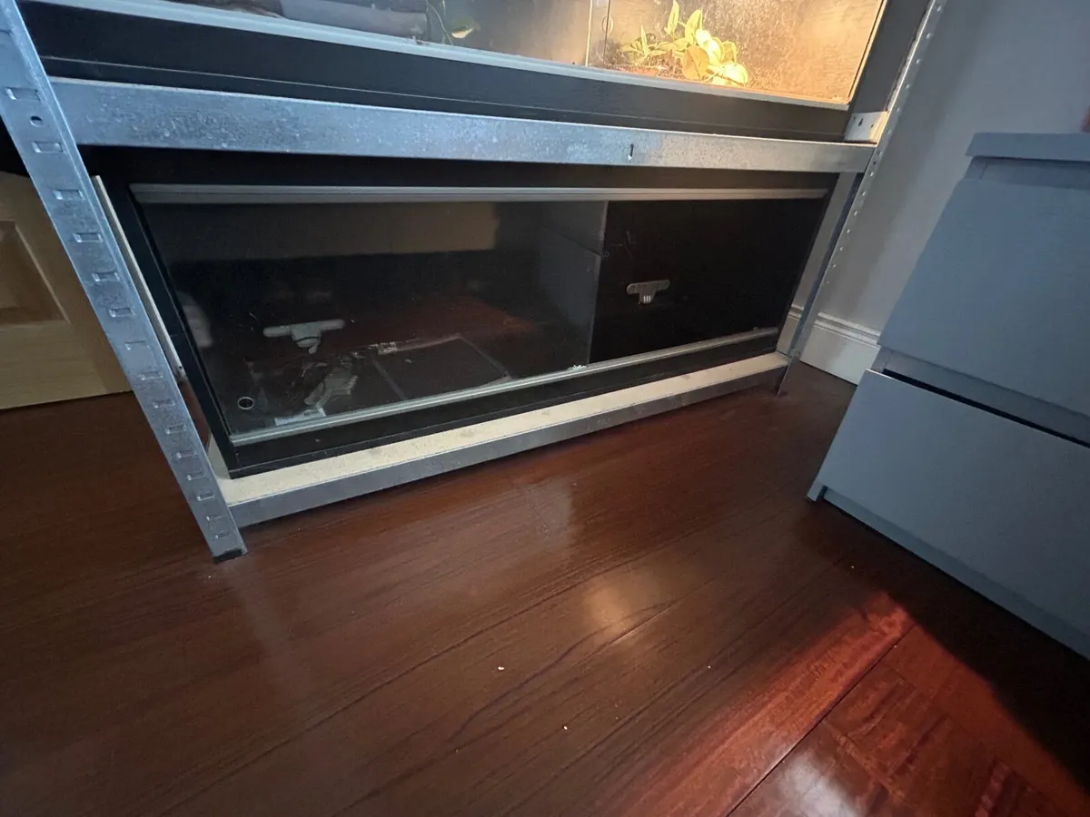 Wooden reptile vivarium - Image 4