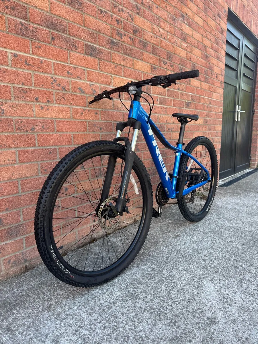 Trek Marlin 4 27.5” MTB - Image 3