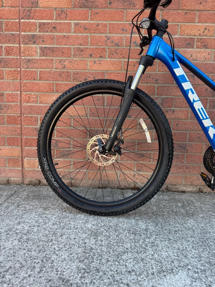 Trek Marlin 4 27.5” MTB - Image 4