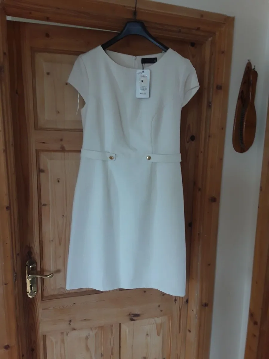 Brand new off-white coloured dress - Image 1
