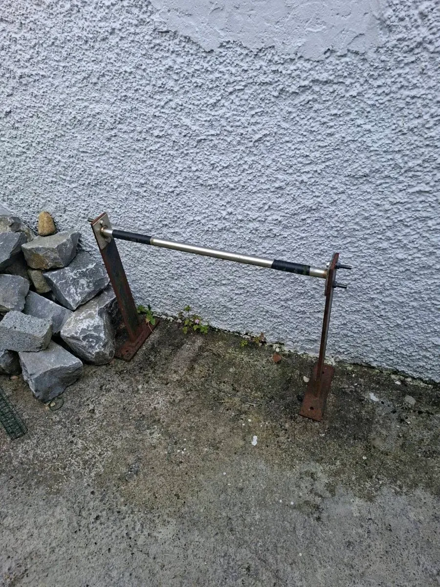 Pull up Bar - Image 1