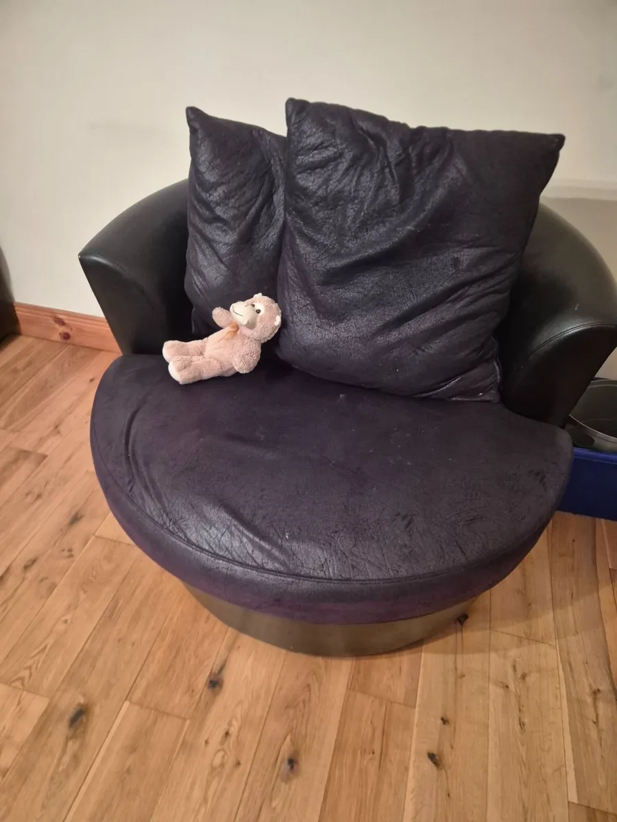 L shape couch - Image 2