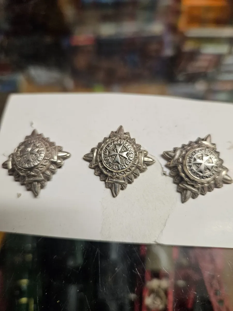 British Army Military Badges Pips - Image 2