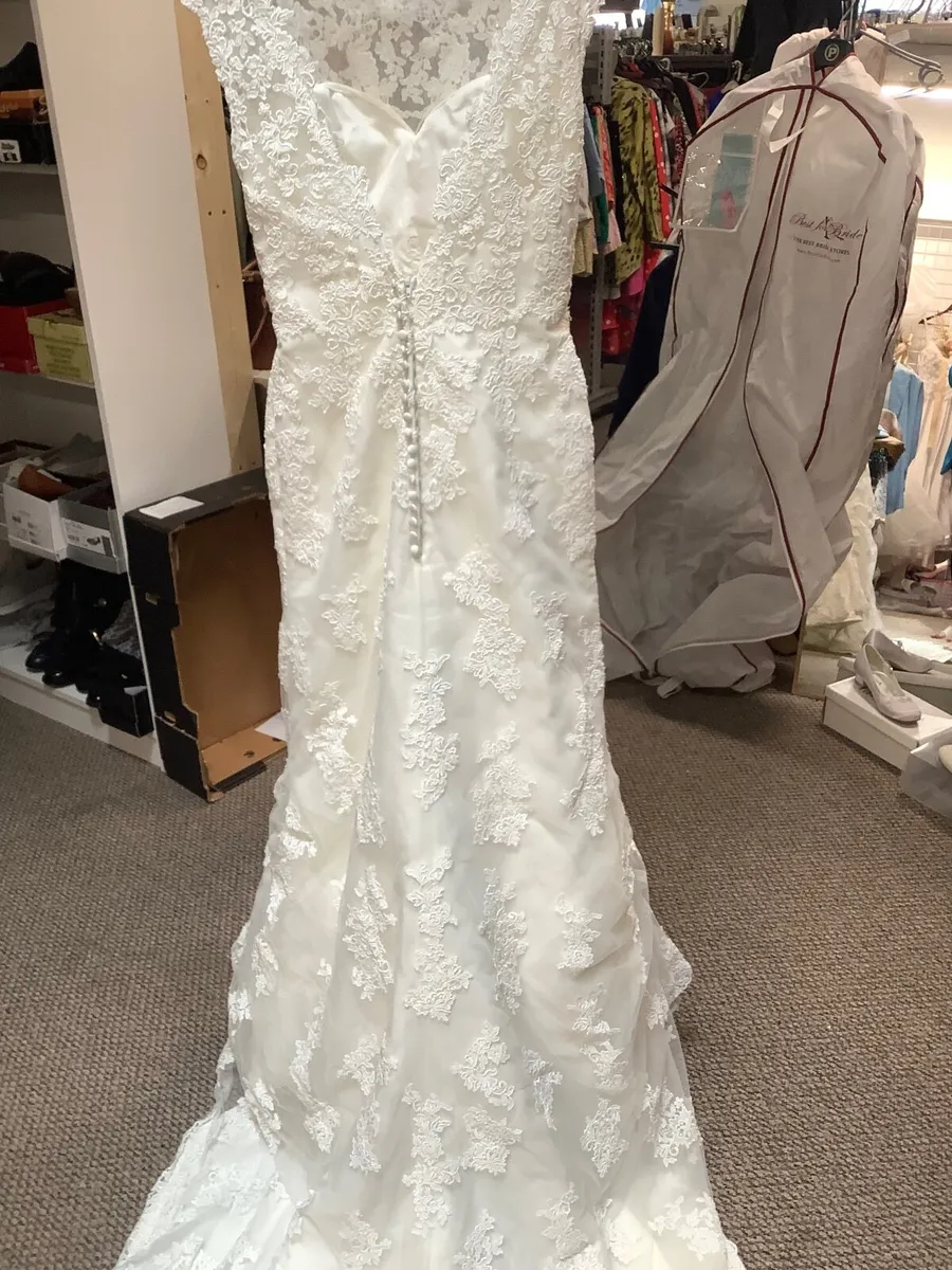 Wedding dress - Image 3