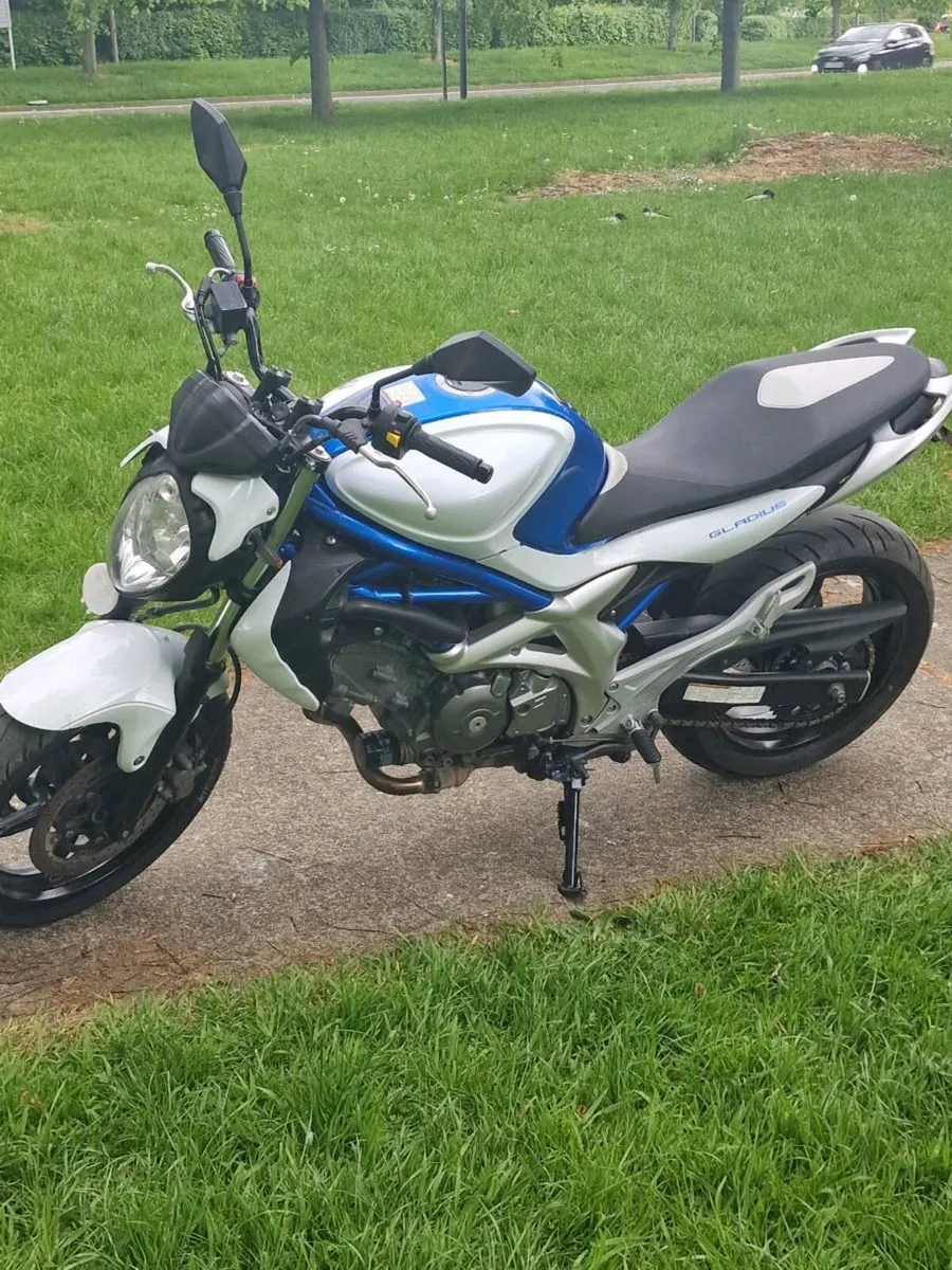 Motorbike - Image 1