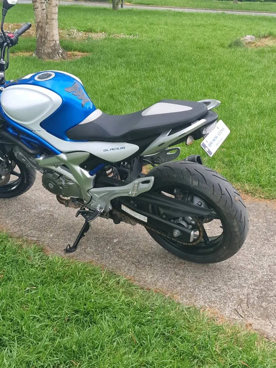 Motorbike - Image 2