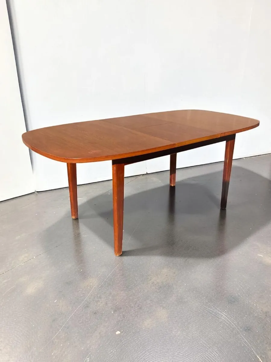 Mid Century Table and 6 Chairs - Extending. - Image 3