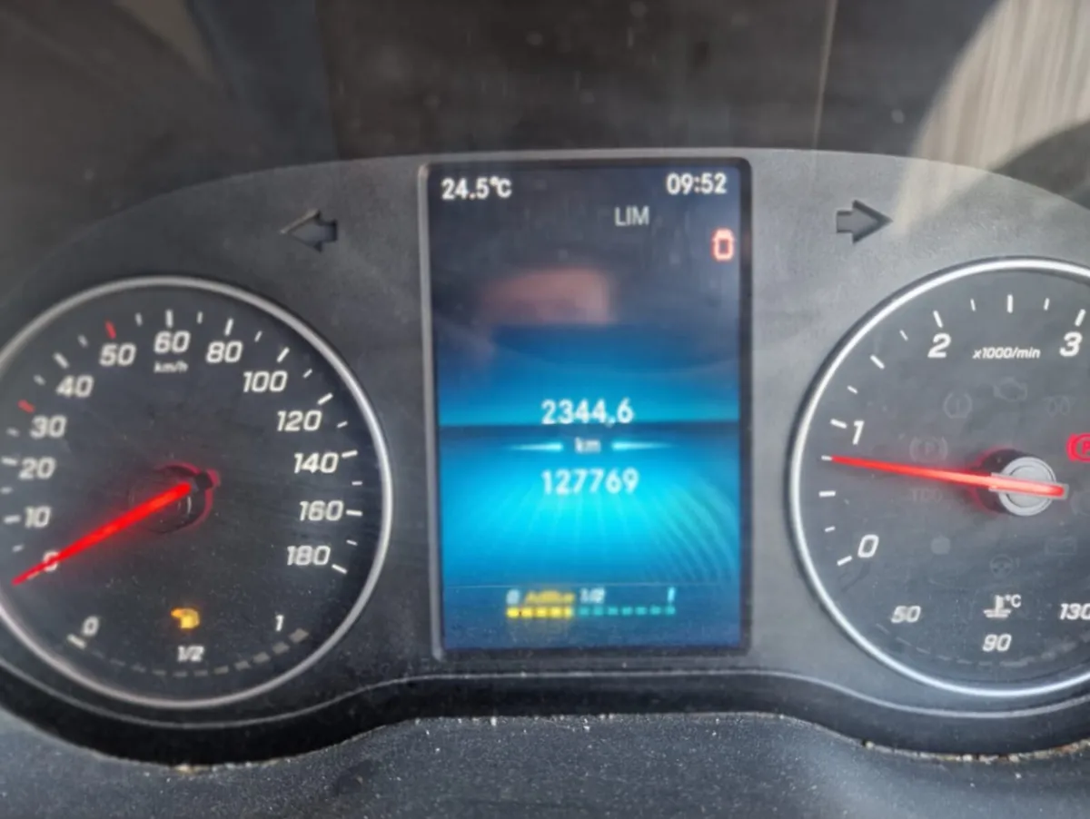 2023 Mercedes-Benz Sprinter LWB - Image 3