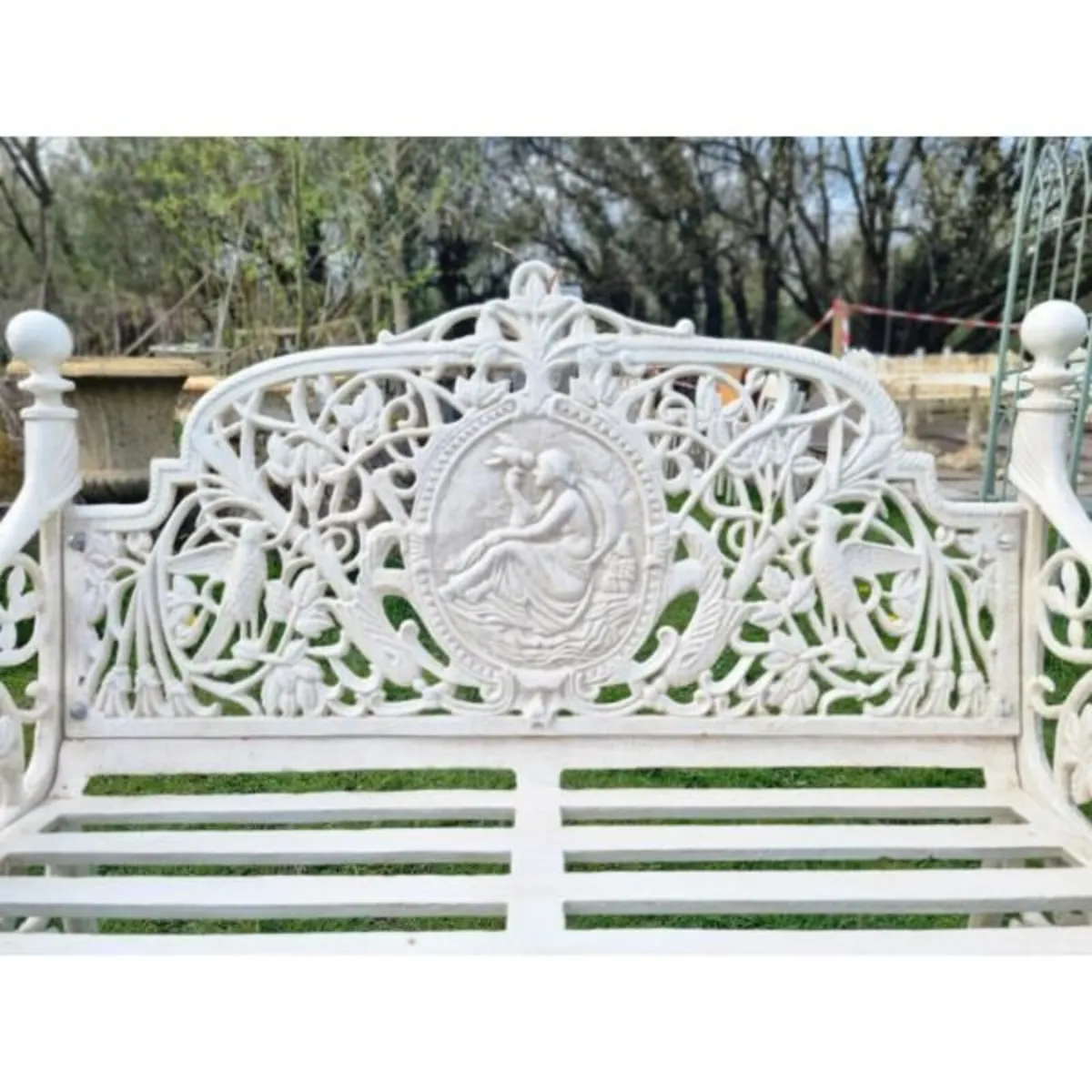 Bench – Cast Iron Lady – Small – H30 - Image 2