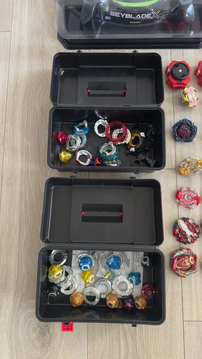*SAVE € 200* Massive Beyblade X Generation Lot - Image 4
