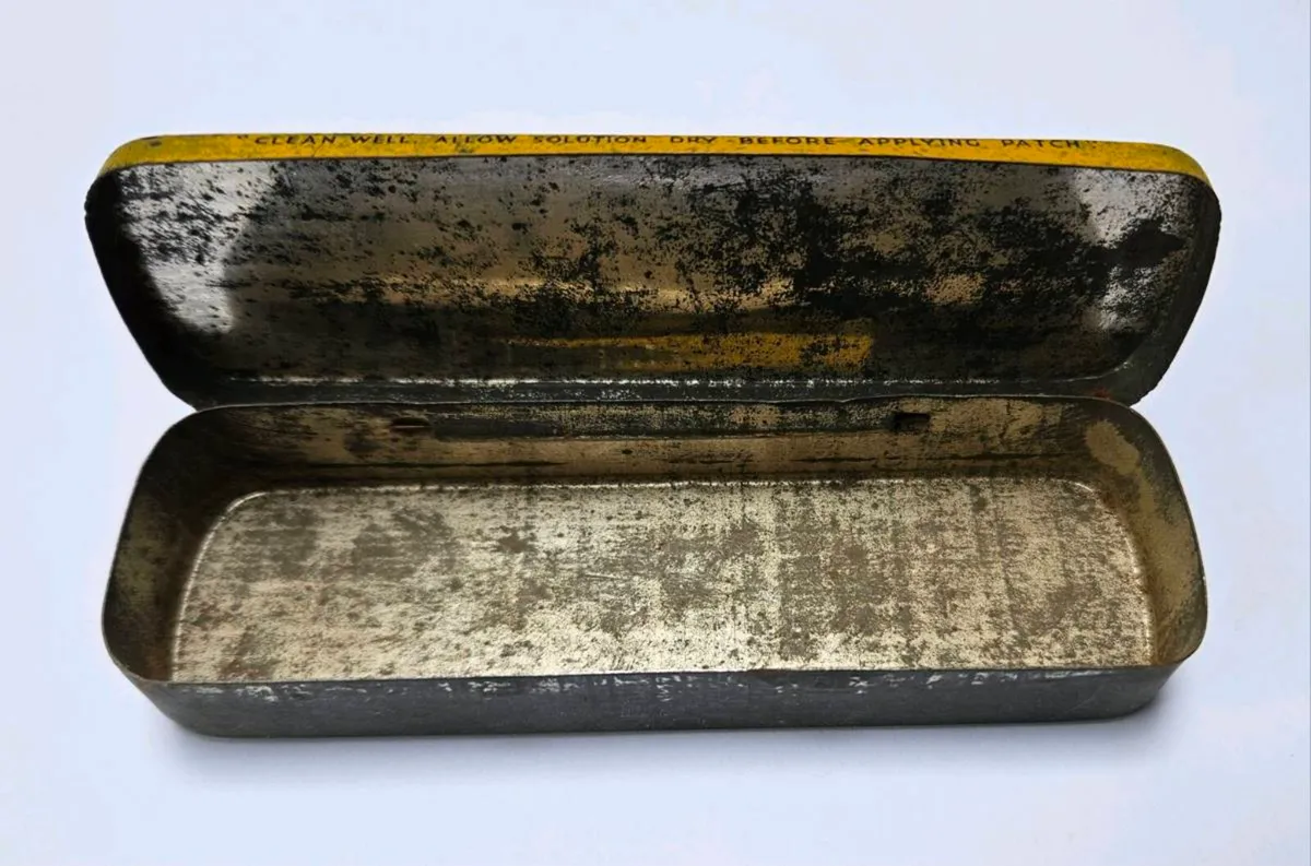 Vintage Empire Star Puncture Repair Tin - Image 2