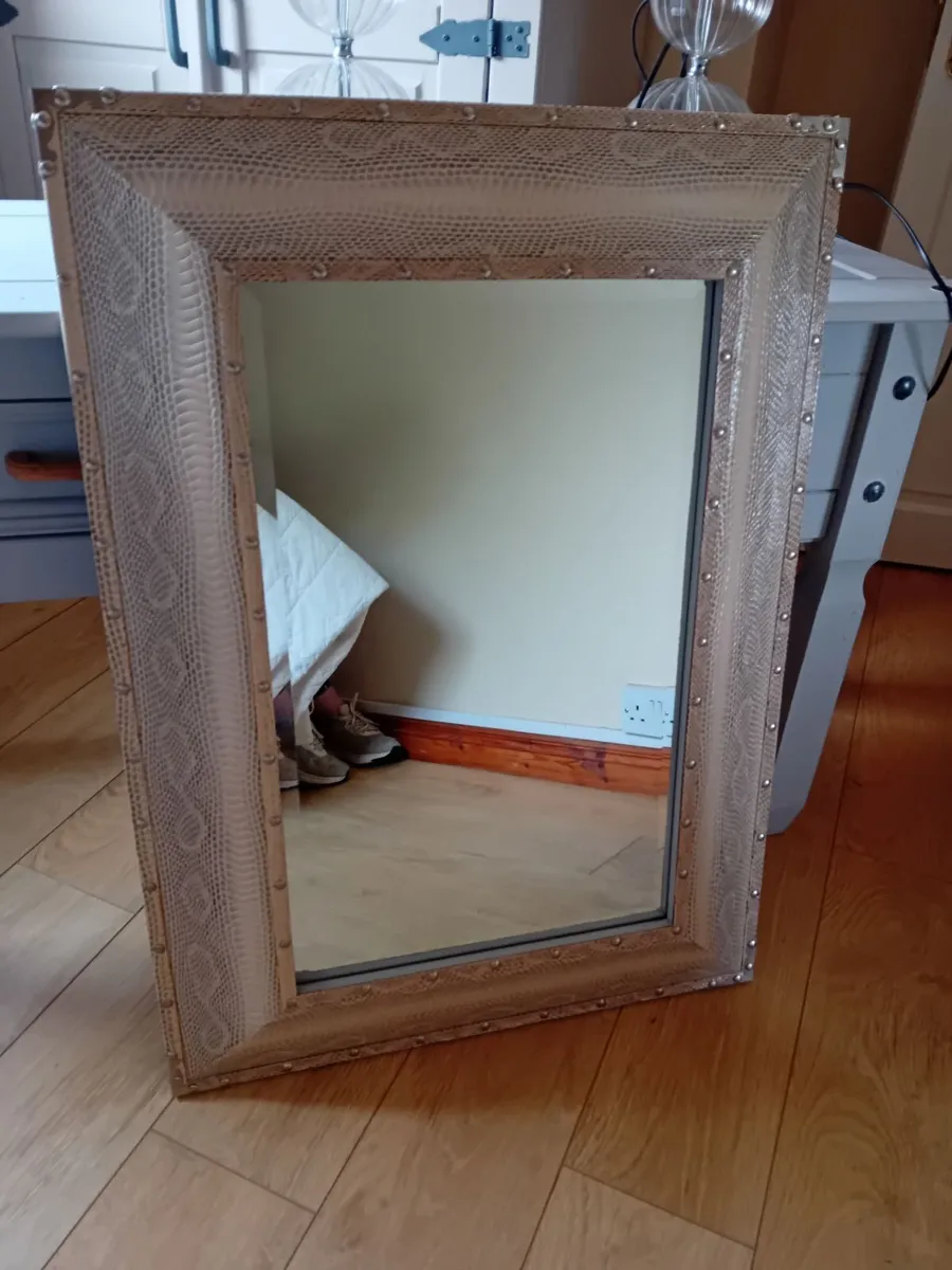 Mirror - Image 2