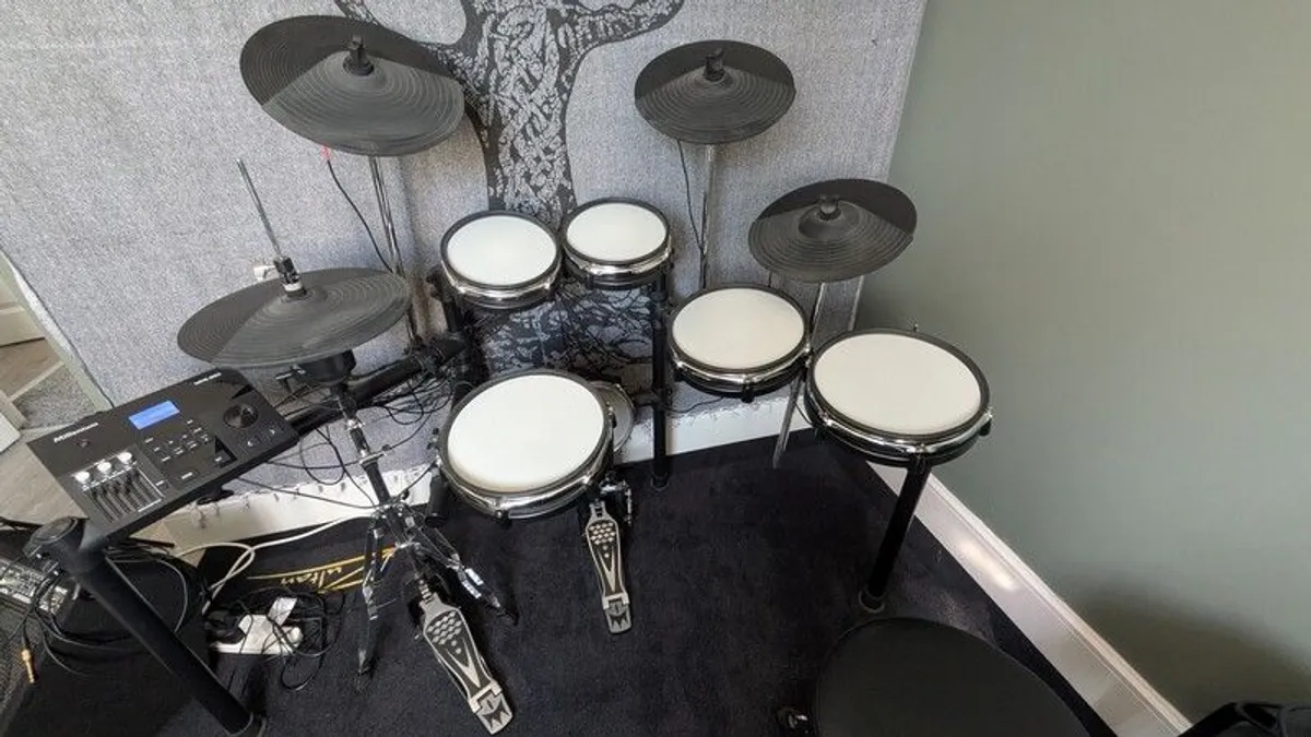 Drum kit - Image 4