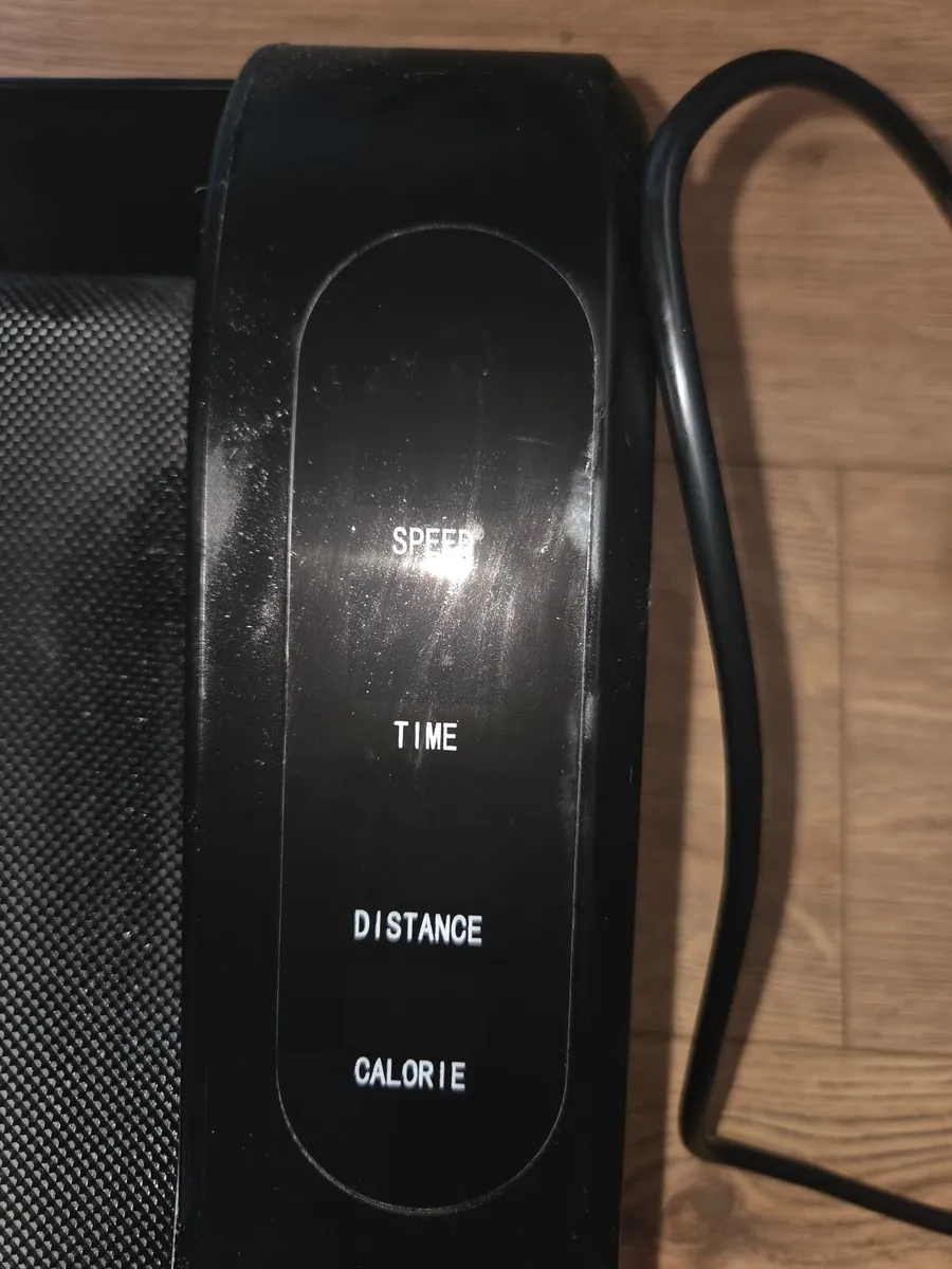 Walking pad with built in incline - Image 2