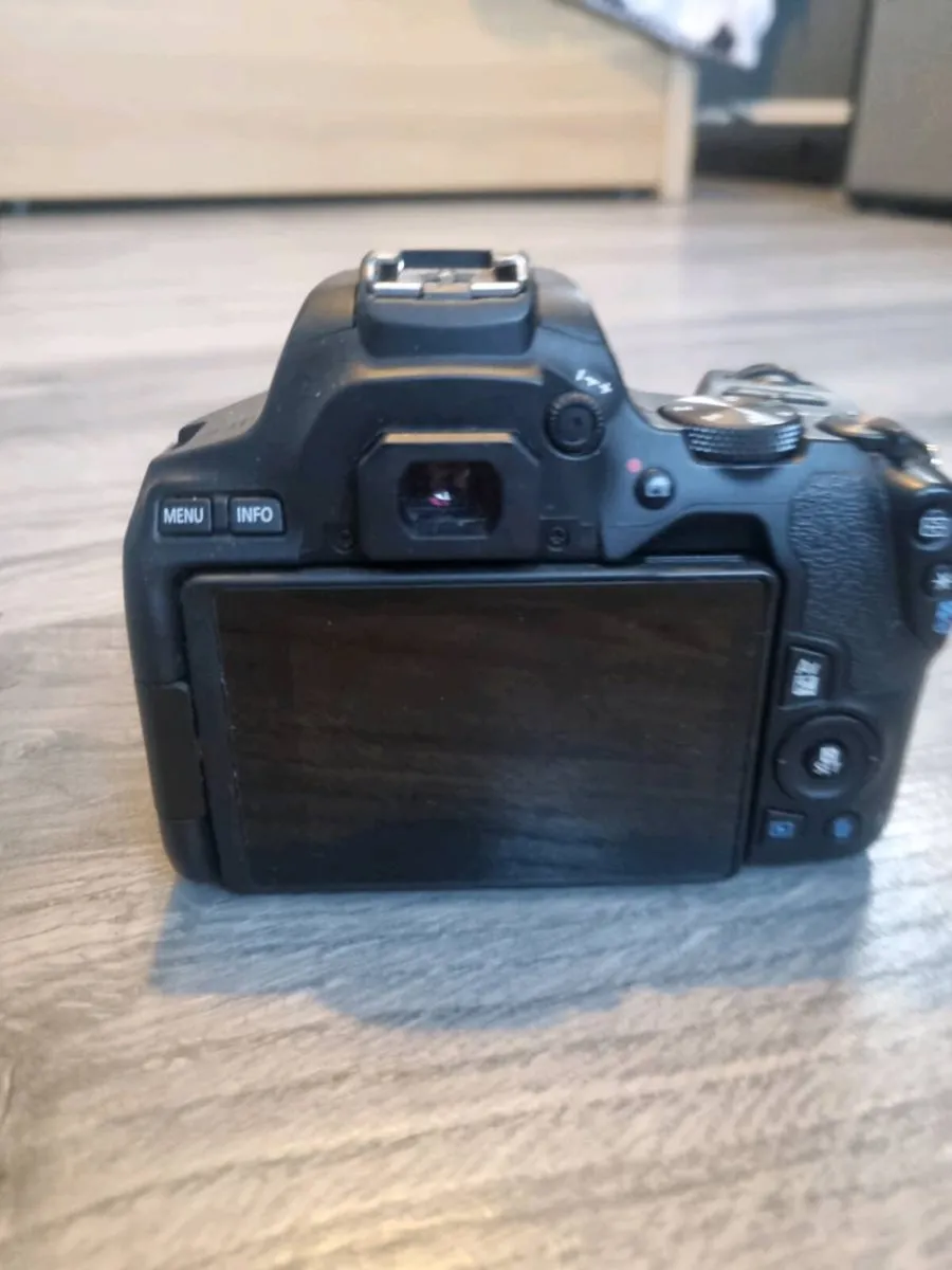 Canon 250 EOS D - Image 4