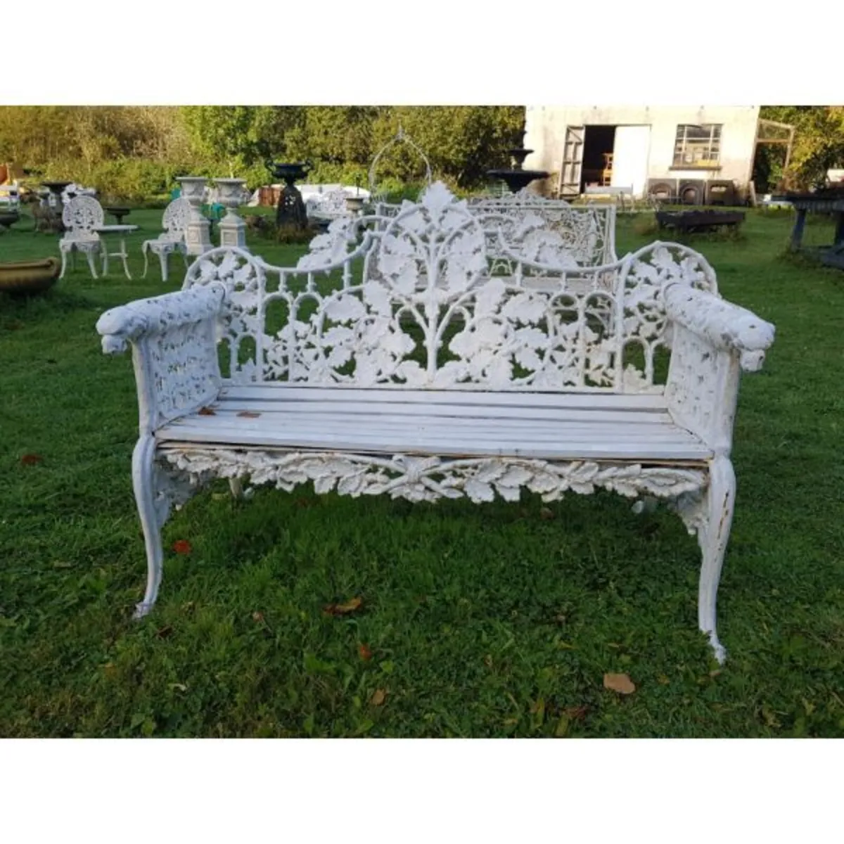 Bench Cast iron with d0g face arm rests H25 - Image 2