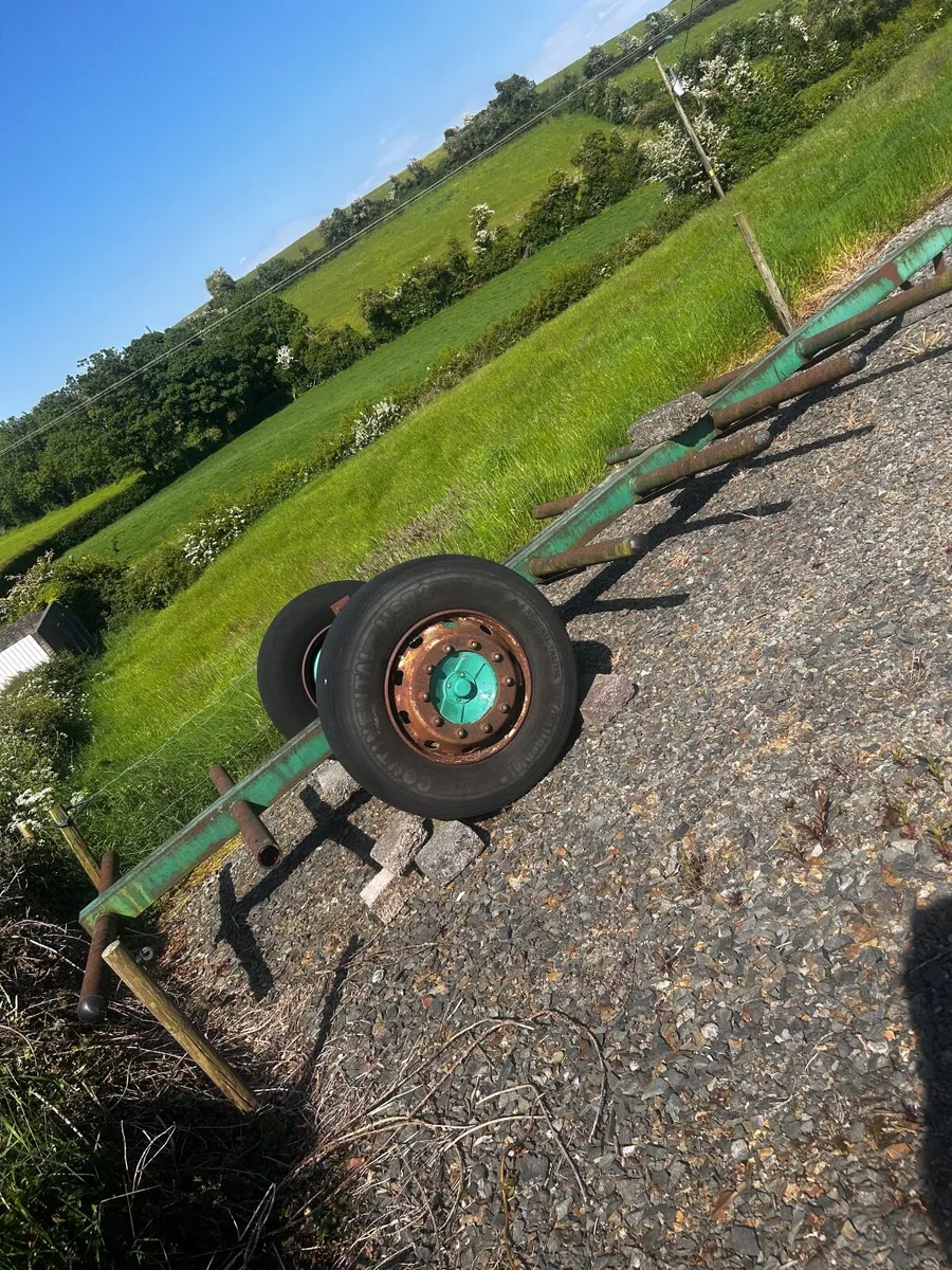Round Bale carrier - Image 1
