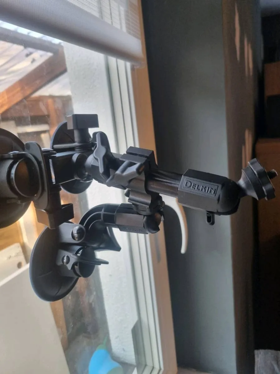 Window/Car Triple Suction Cup Mount - Image 2