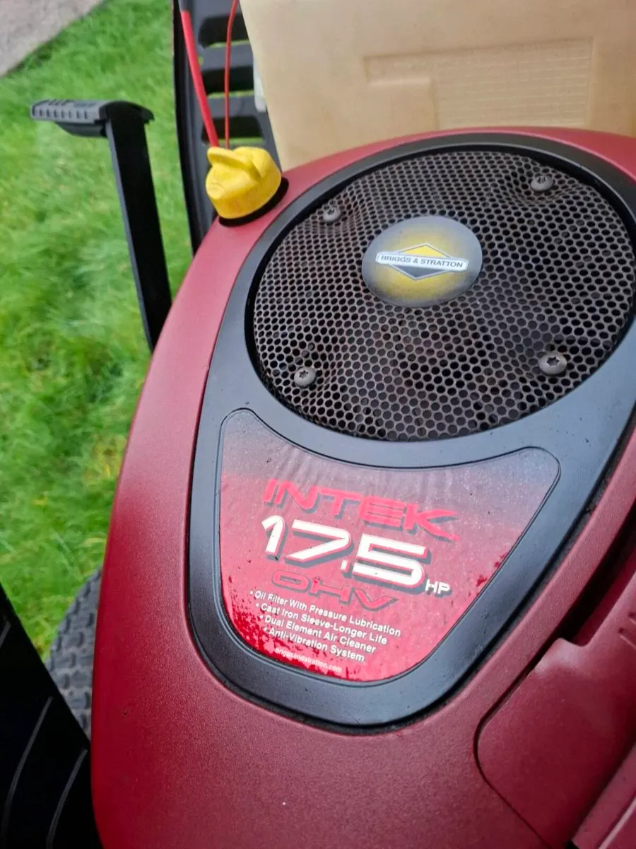 Tractor lawnmower - Image 4