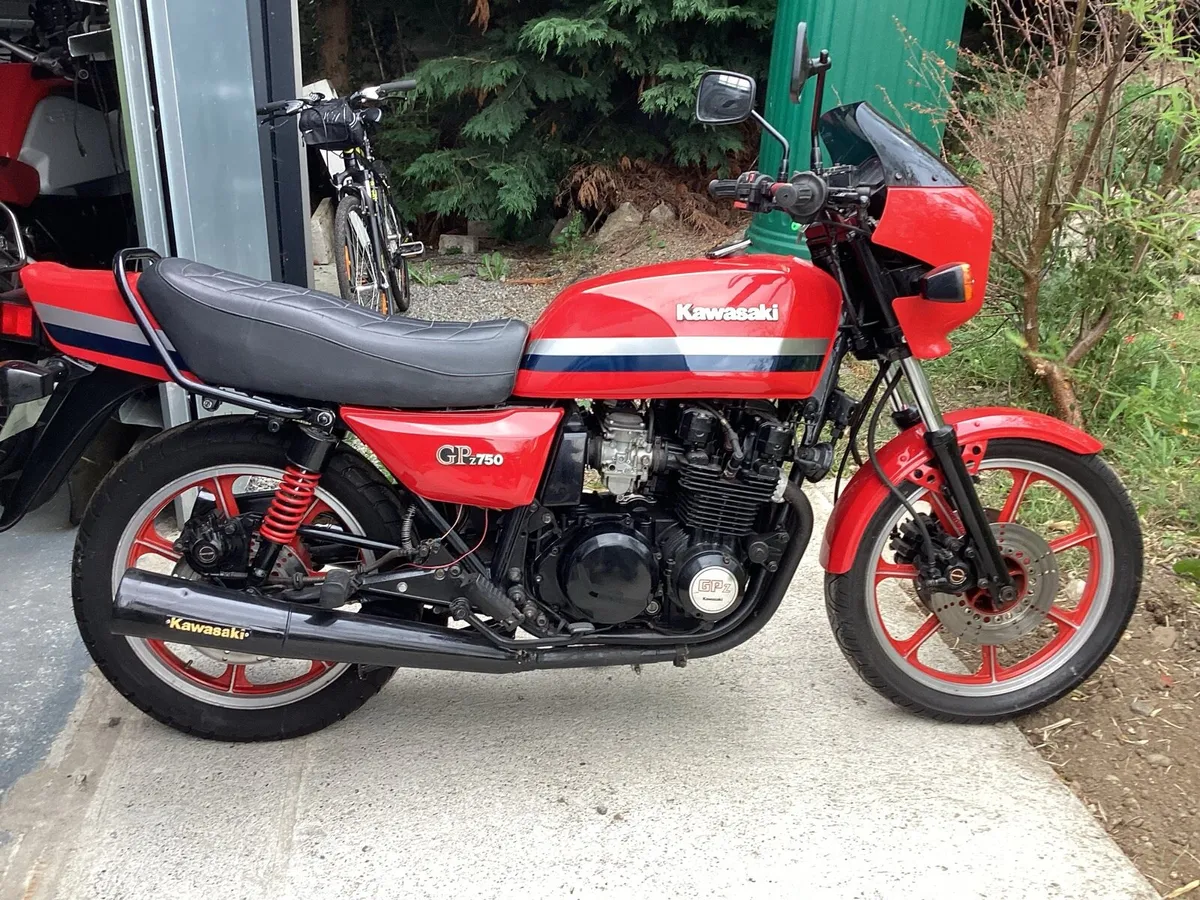 Kawasaki GPZ750 twin shock - Image 4