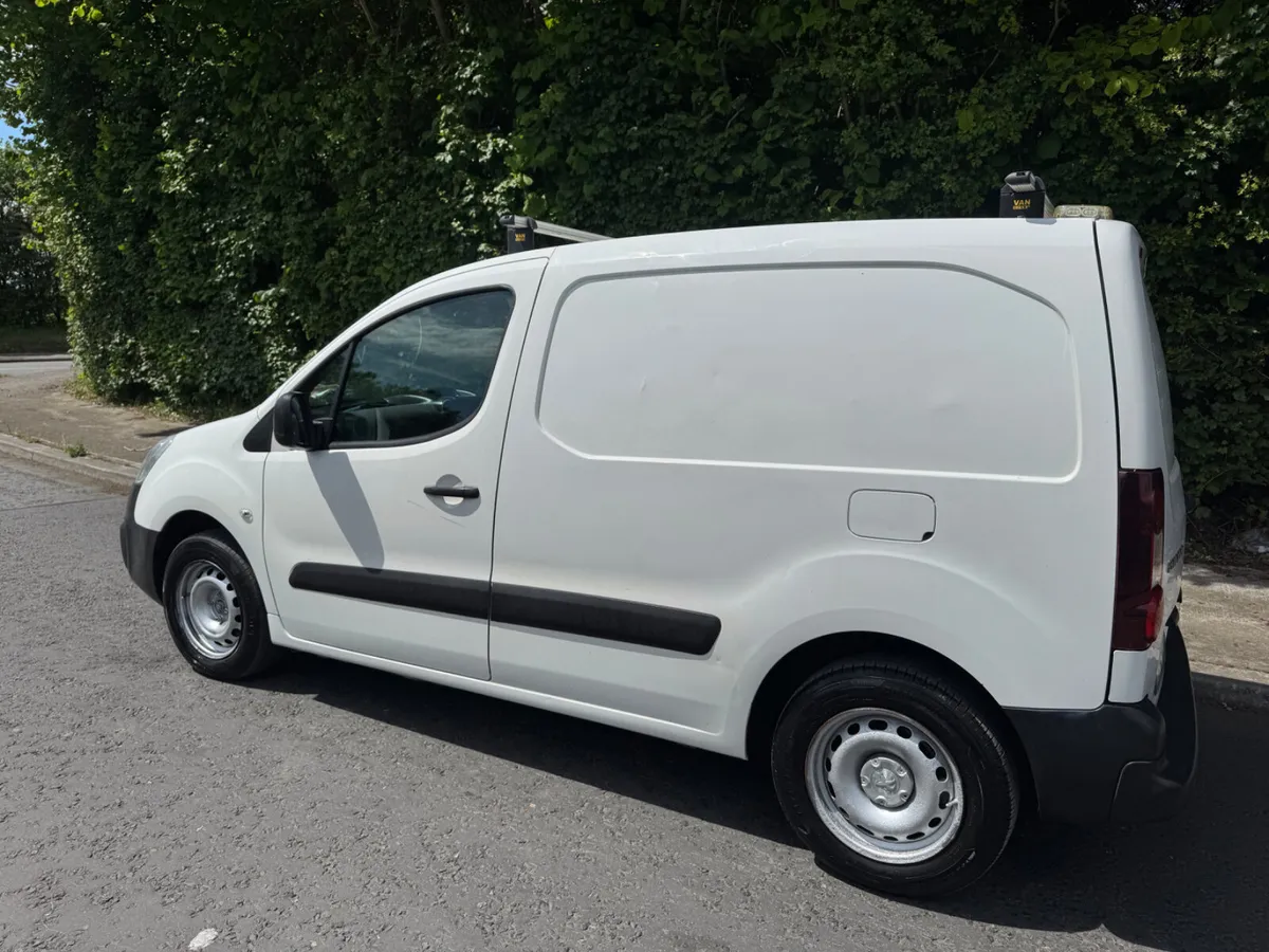 Peugeot Partner cvrt 11/26 tax 12/26 - Image 4